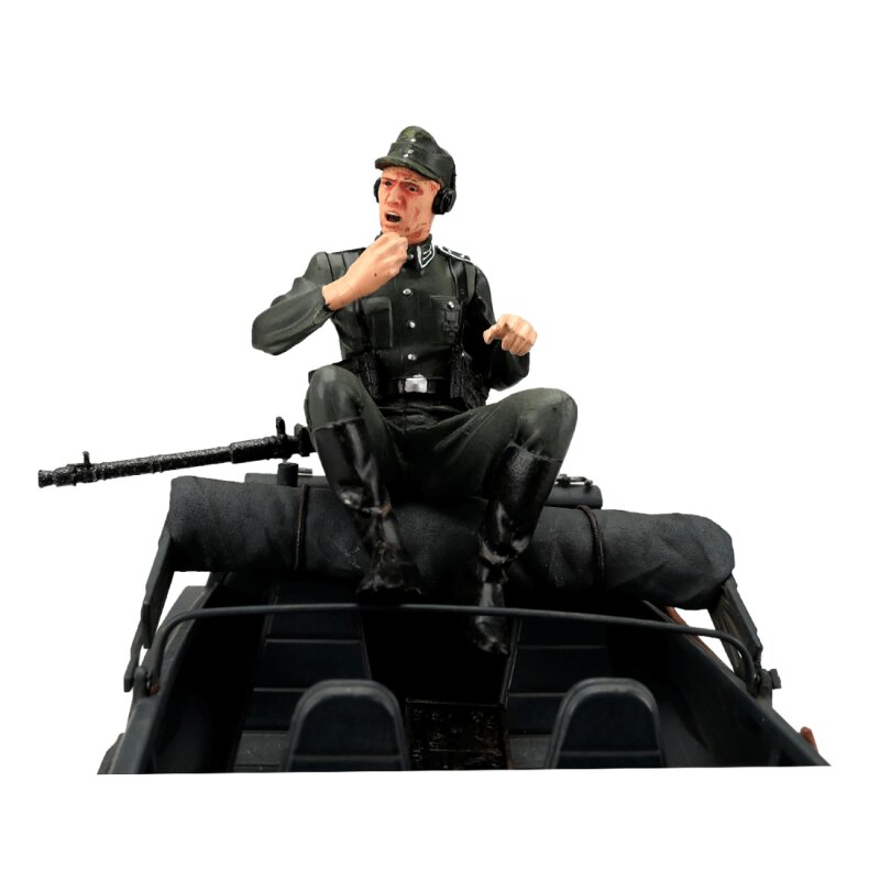 1/16 Figure Schwimmwagen Radio Operator