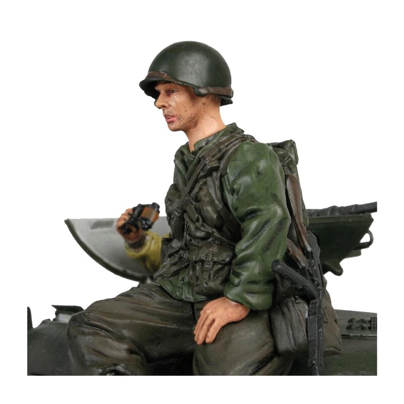 1/16 U.S. Captain Infantry Sitting