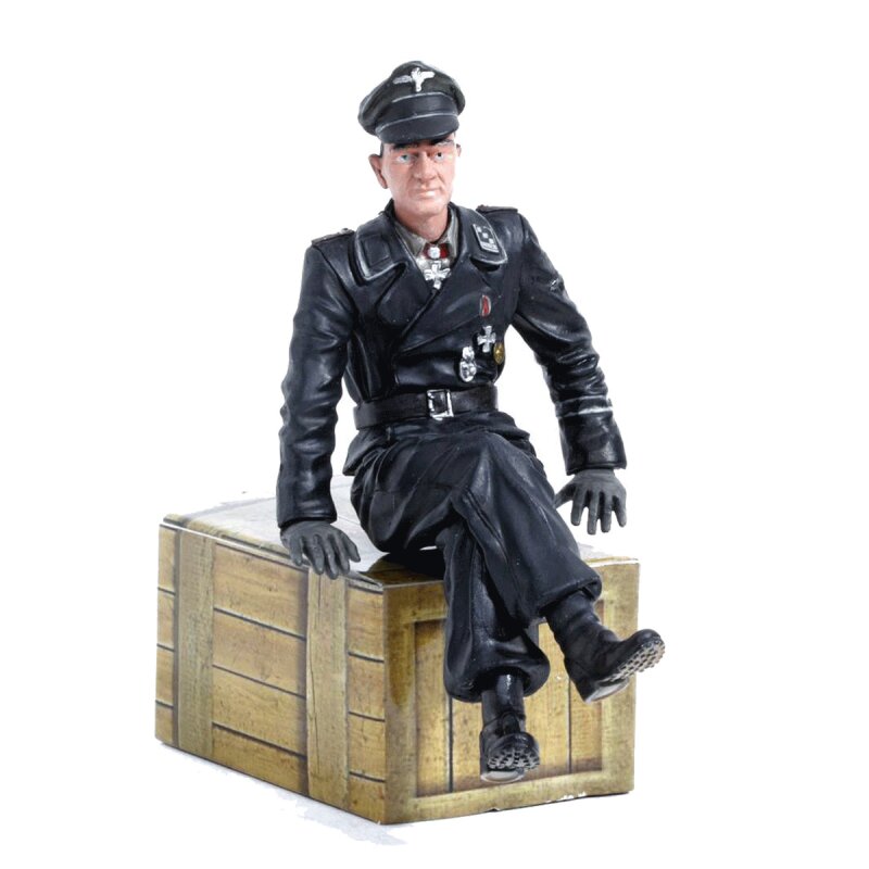 1/16 Figure Commander Michael Wittmann Sitting