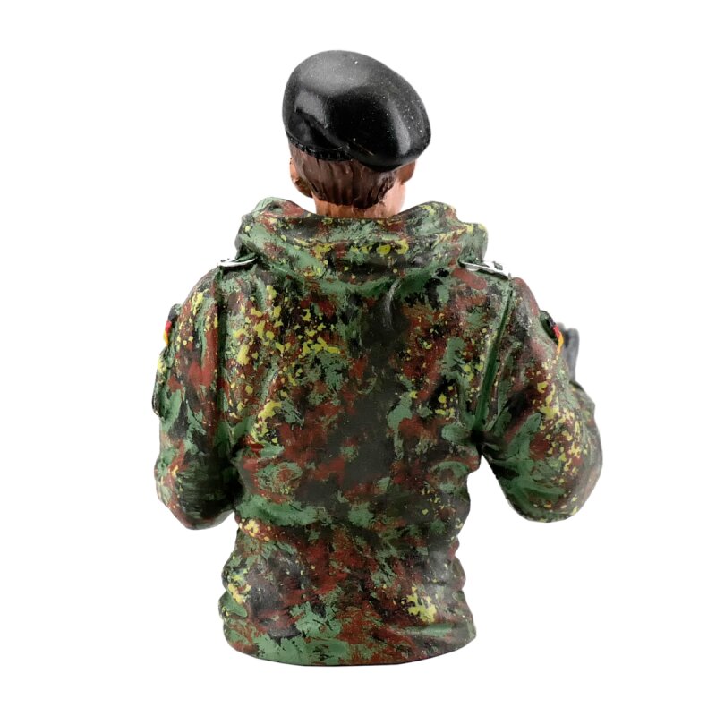 1/16 Half Figure Tank Commander Leopard