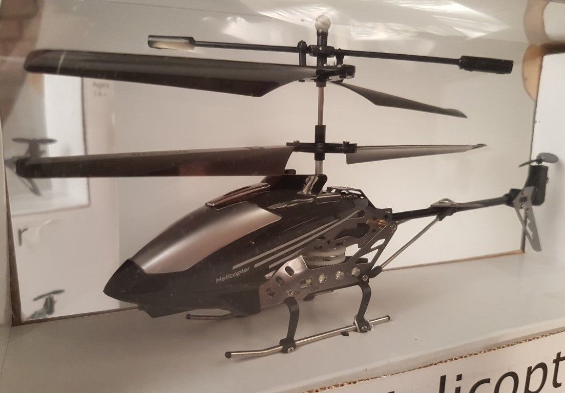 Fjernstyret helikopter - med ekstremt LED lys!