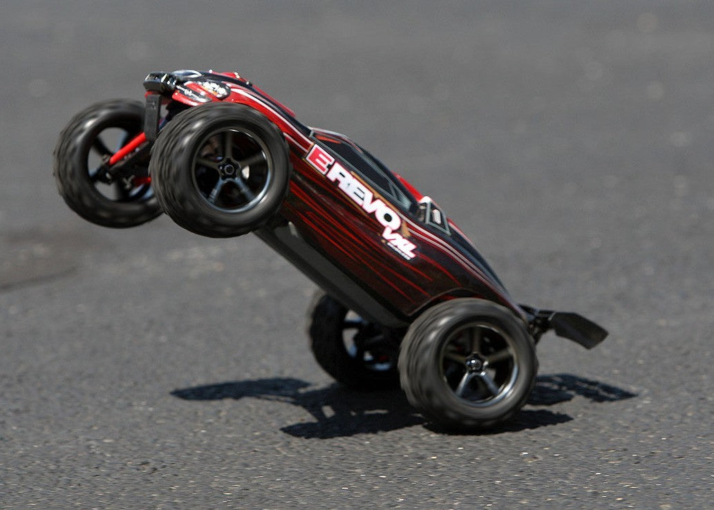 E-revo 1:16 VXL - fed fjernstyret bil - TILBUD