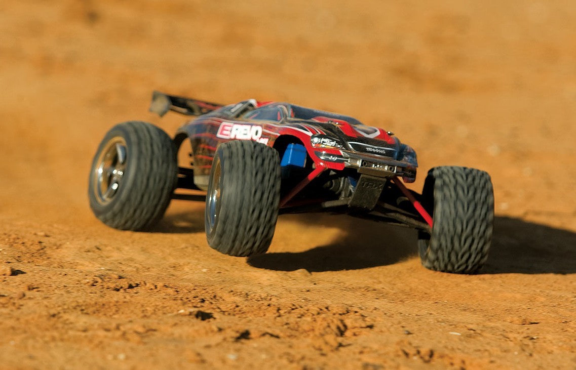 E-revo 1:16 VXL - fed fjernstyret bil - TILBUD