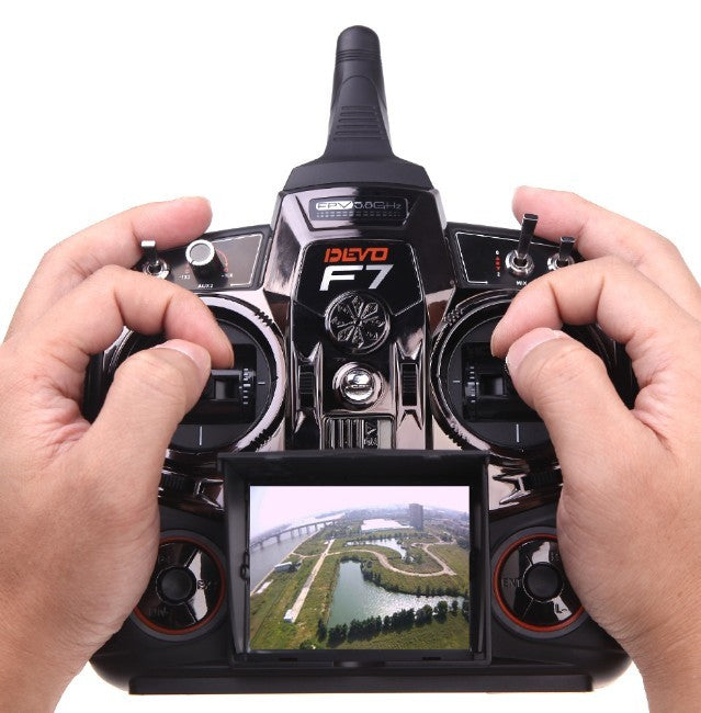 Devo F7 7-kanalers anlæg med indbygget skærm samt FPV og kamera