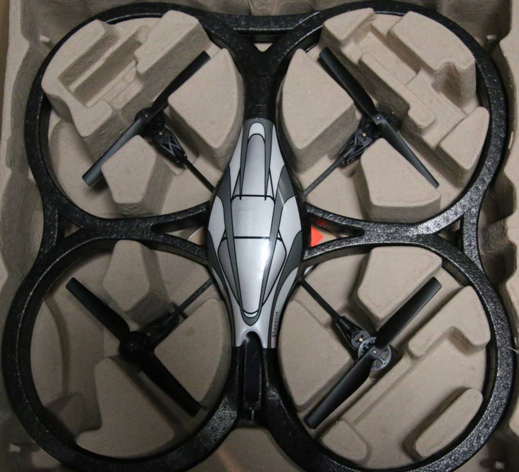 Ar.Drone 1 - til genopbygning el. reservedele