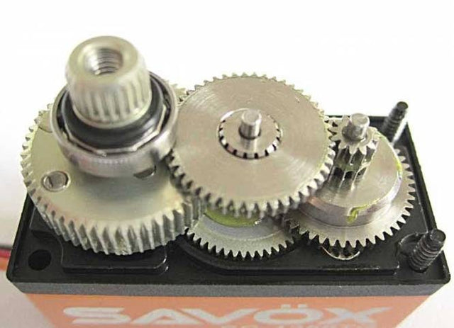 Savöx SC-1256TG - 20kg kraftig servo