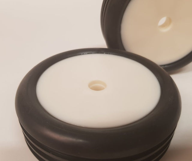 Buggy front wheels white 1:10 (2 pieces) - TILBUD