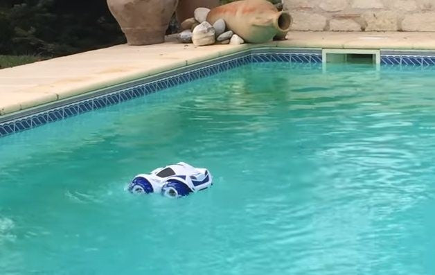 EXOST Aqua Cyclone XS - fed lille vandtæt og sejlende bil!