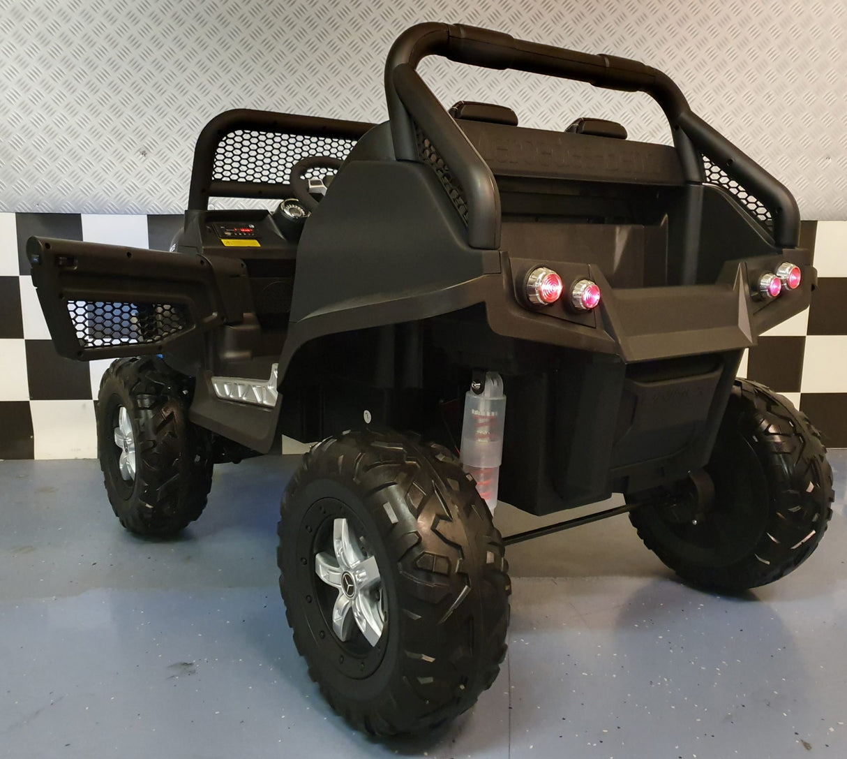 2-personers Mercedes elektrisk børnebil Unimog 4 hjulstræk mat sort