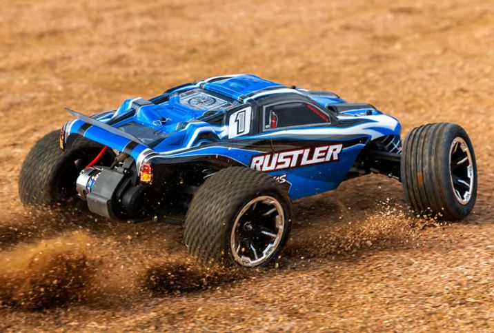 Traxxas Rustler Stadium Truck m. batteri og lader - 50 km/t!