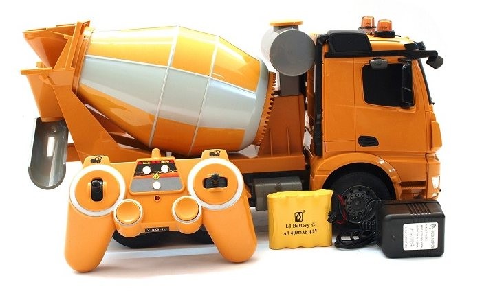Fjernstyret cementblander lastbil m. roterbar blander