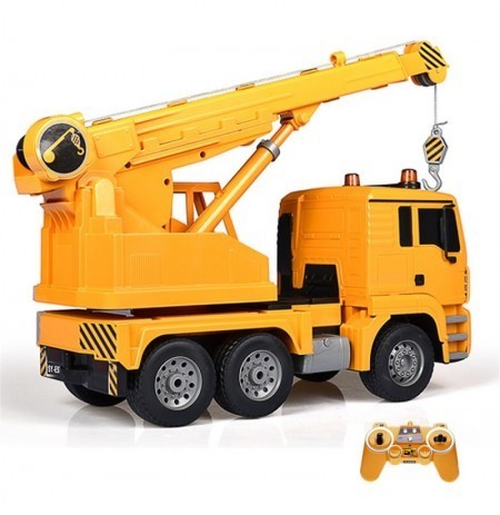 Stor fjernstyret lastbil kran
