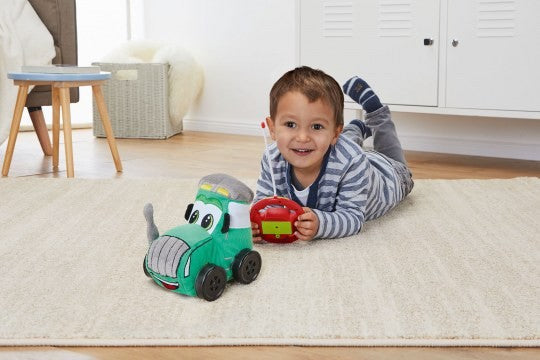 Fjernstyret plyspolstret "traktor" til de mindste