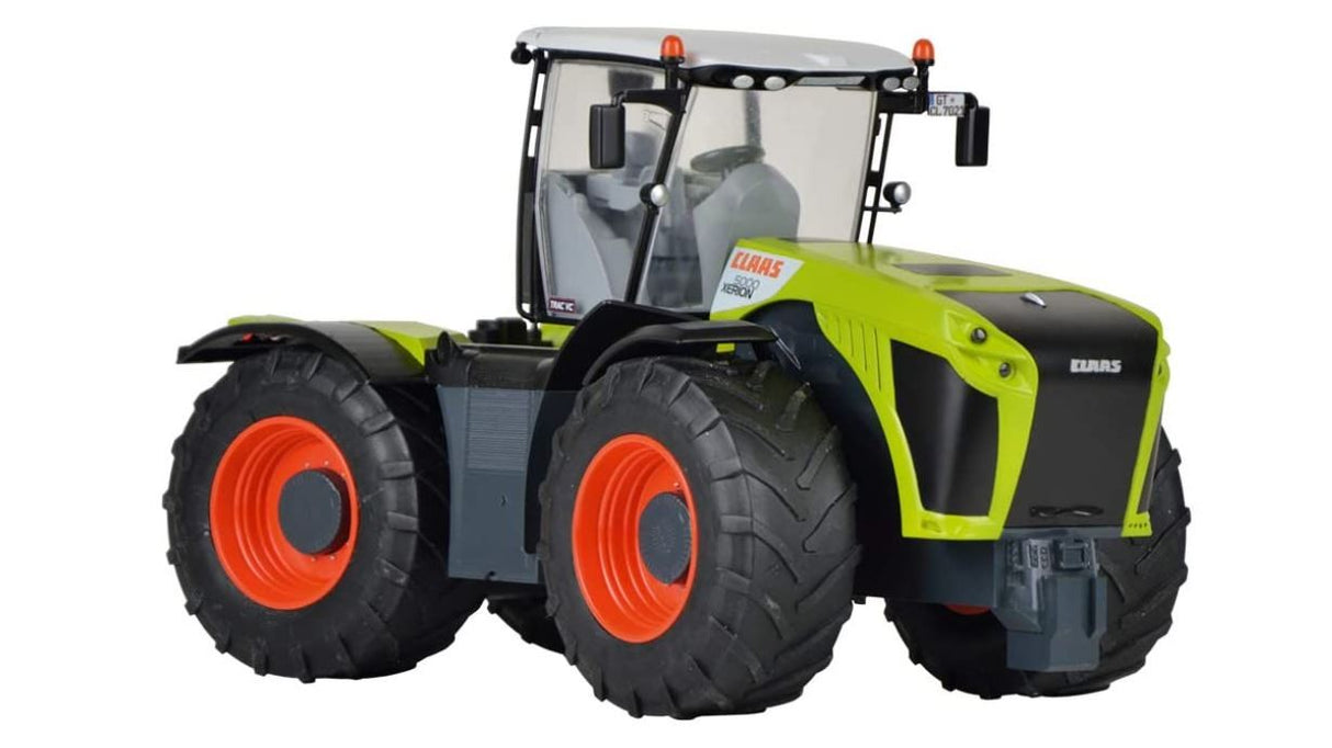 CLAAS Xerion 5000 fjernstyret traktor med drejeligt førerhus