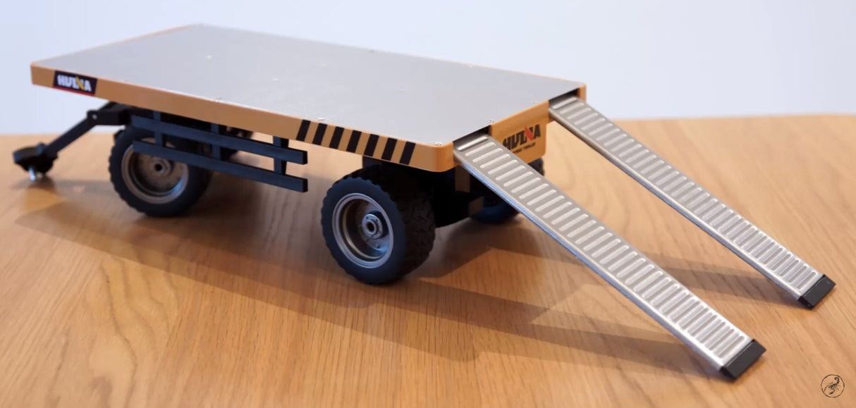 Stor fjernstyret gaffeltruck - mange funktioner