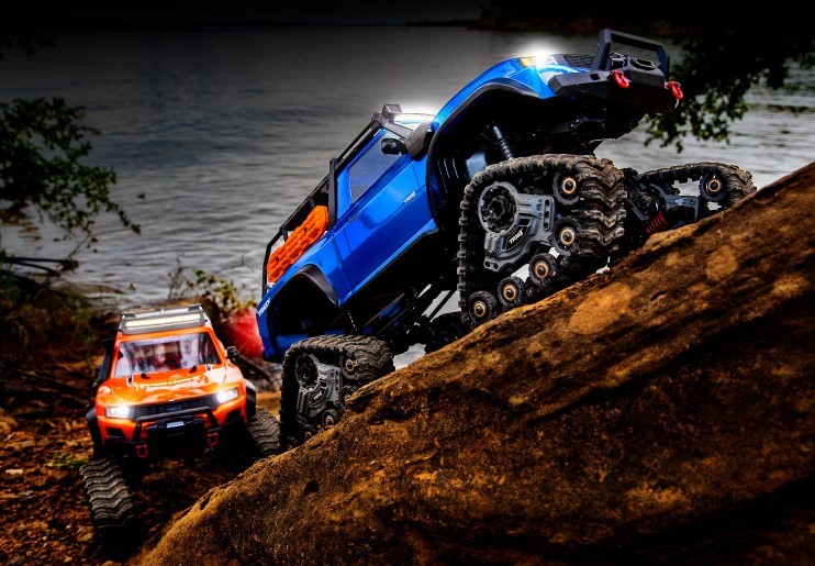 Traxxas TRX-4 TRAXX Crawler RTR