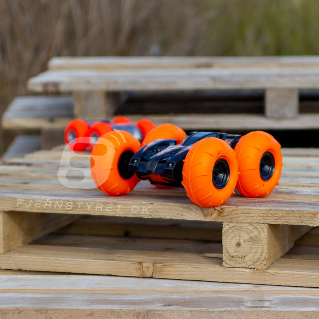 Surmount - Fjernstyret vandtæt Off-Roader med store dæk