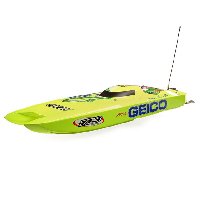 Miss GEICO Zelos 36 Twin Brushless Catamaran