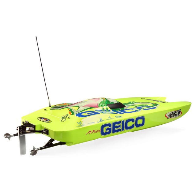 Miss GEICO Zelos 36 Twin Brushless Catamaran