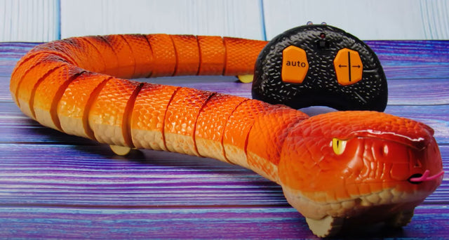 Fjernstyret anaconda slange - sjov gadget