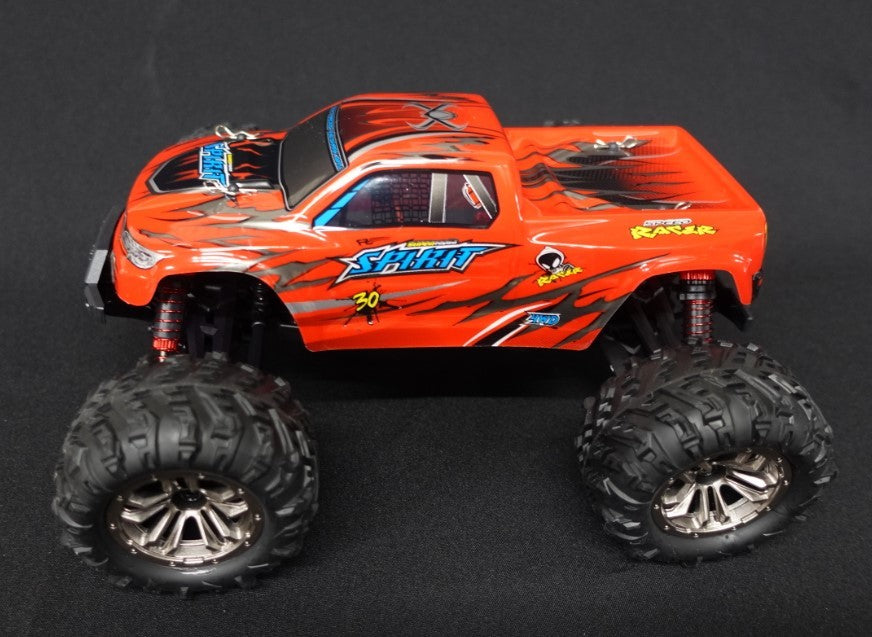 X-truck - hurtig lille fjernstyret bil