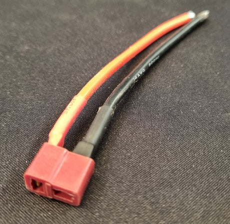 Deans stik hun med 10 cm ledning