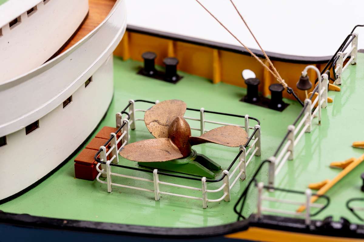 1:90 Zwarte Zee -Plastic hull