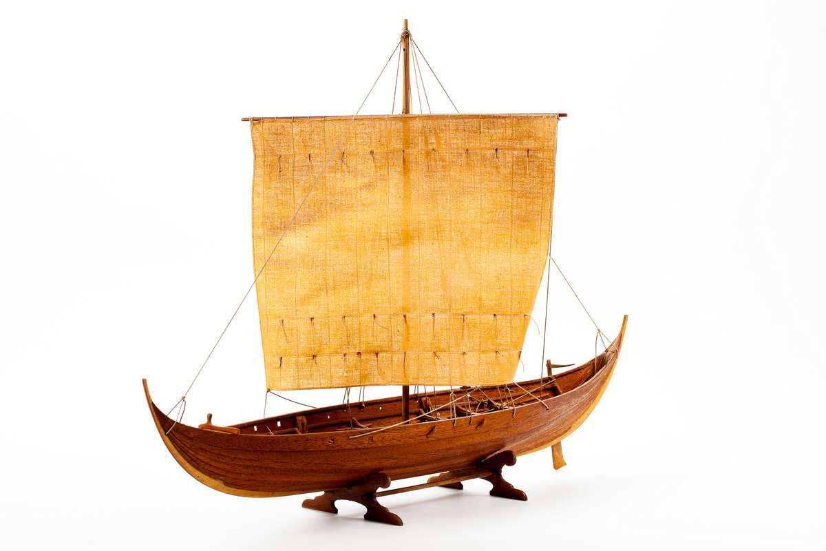 1:25 Roar Ege -Wooden hull