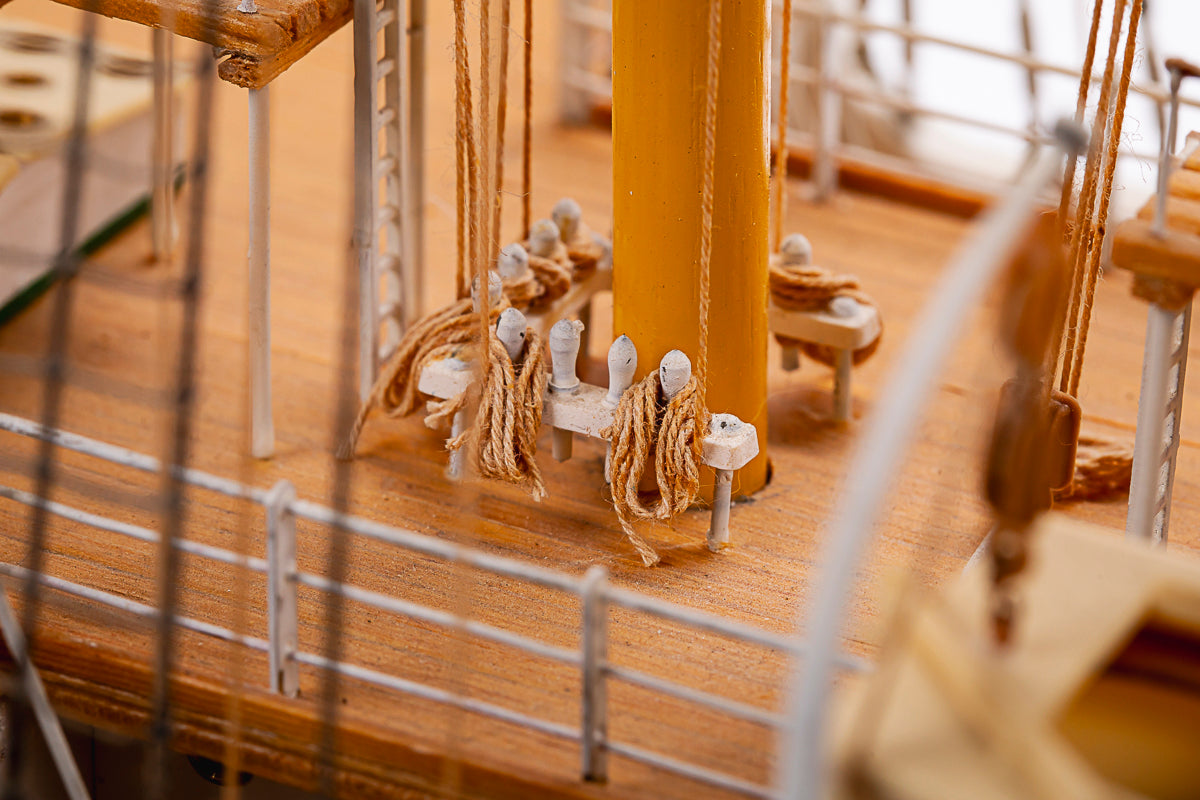 1:100 Esmeralda Special Edition -Wooden hull