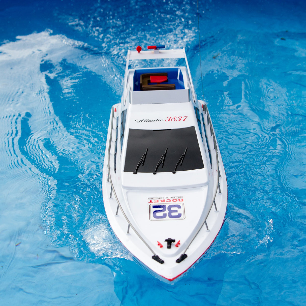 DEMO Fjernstyret Yacht - Atlantic Boat - OBS: kun skrog