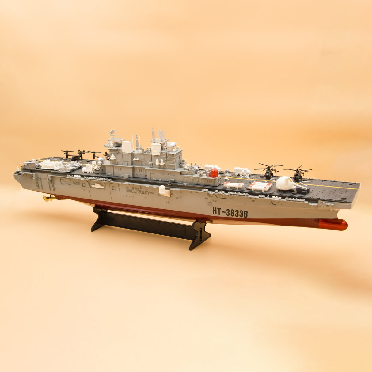 OBS DEMO USS Wasp - stort fjernstyret helikopter hangarskib u. fjernbetjening/batteri