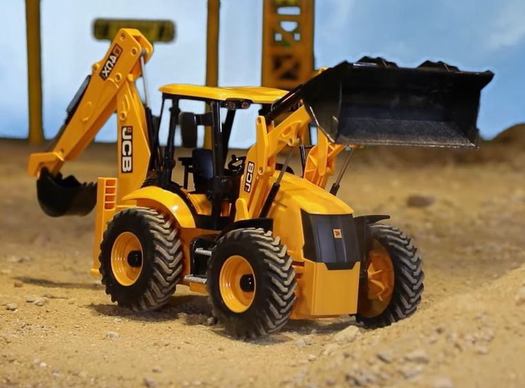 Fjernstyret JCB traktor med skovl og rendegraver