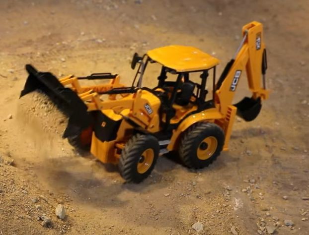 Fjernstyret JCB traktor med skovl og rendegraver