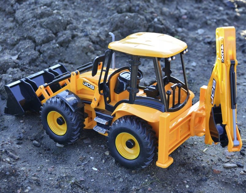 Fjernstyret JCB traktor med skovl og rendegraver