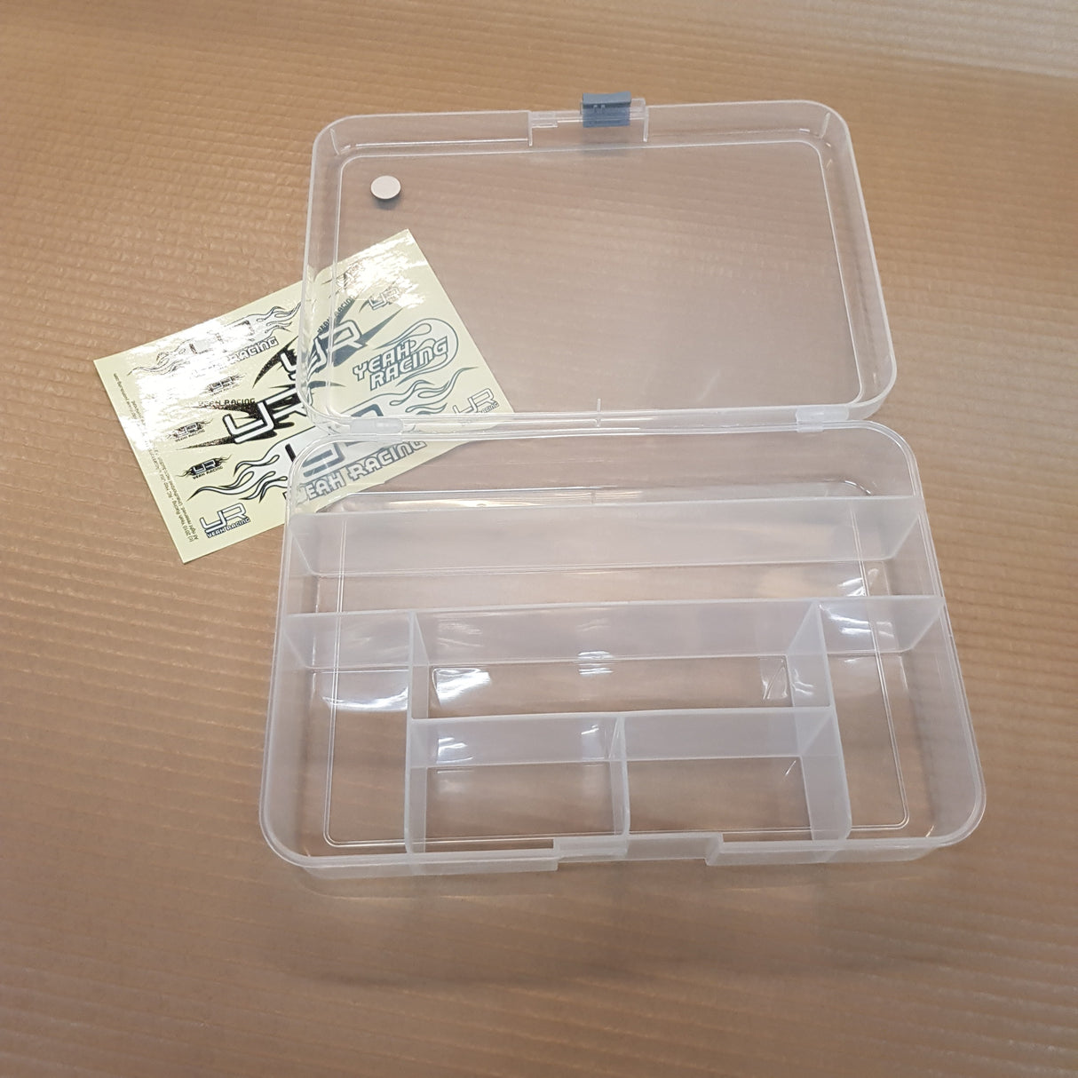 Yeah Racing Multi-Purpose Mini-Box er den perfekte opbevarings løsning.