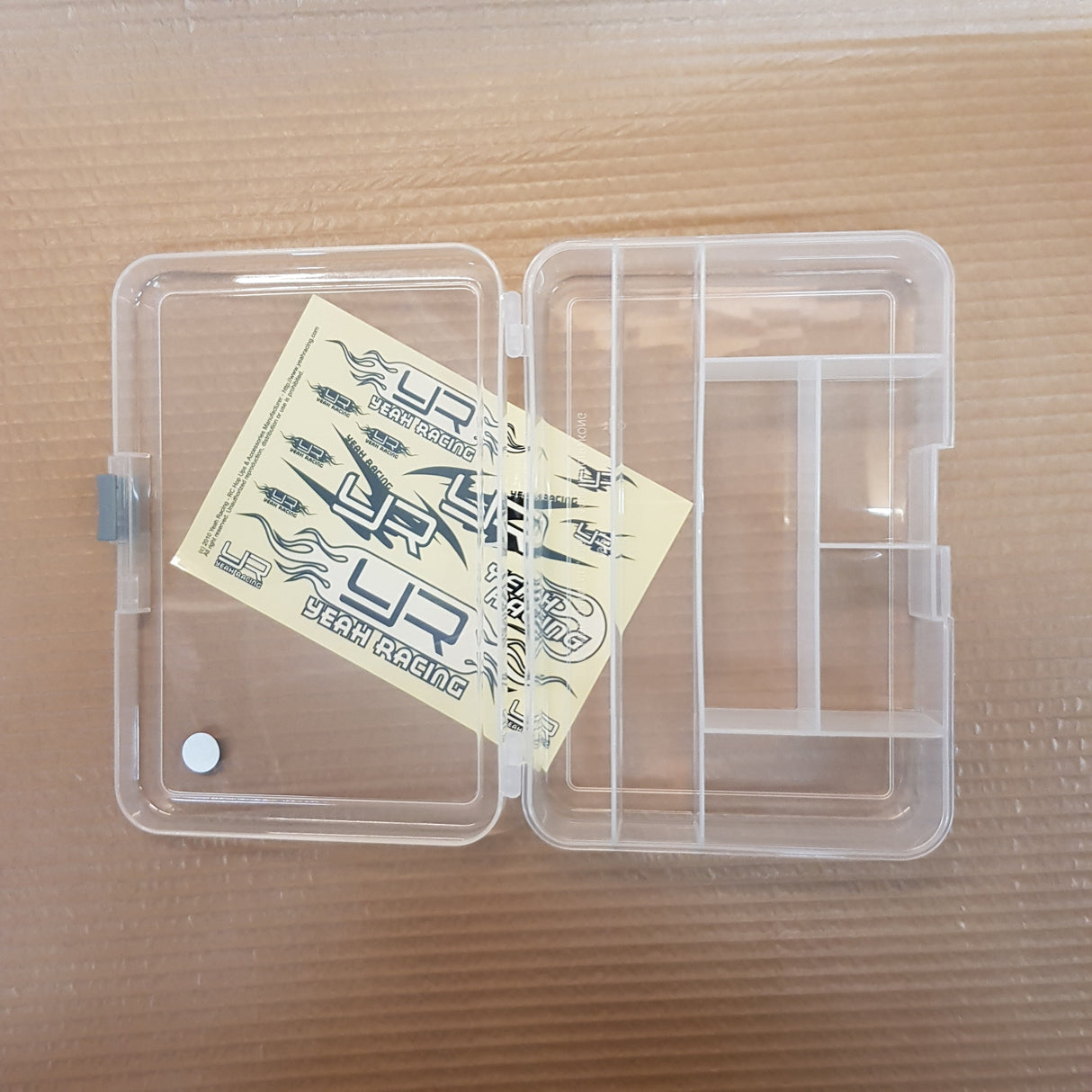 Yeah Racing Multi-Purpose Mini-Box er den perfekte opbevarings løsning.