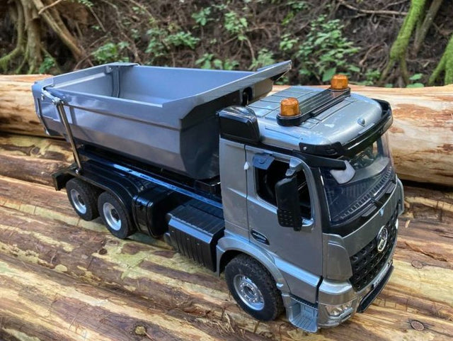 Mercedes-Benz Arocs dumper