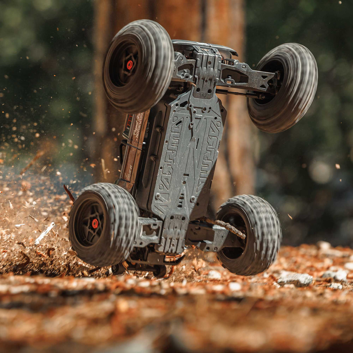 OUTCAST 4X4 4S BL 1/10TH 4WD STUNT TRK (GUNMETAL)