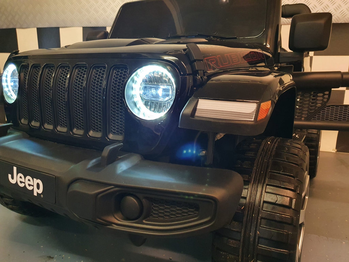 Jeep Wrangler batteri børnebil 12 volt 4 hjulstræk m. fjernbetjening sort