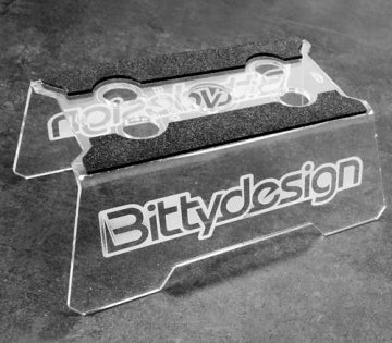 Bittydesign BDCSTD-1518 - Car Stand 1/8 Buggy & Truggy Plastic