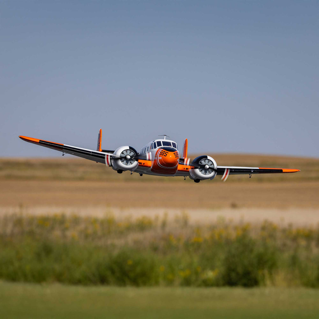 Beechcraft D18/RC-45J 1.5m BNF Basic with AS3X+ and SAFE