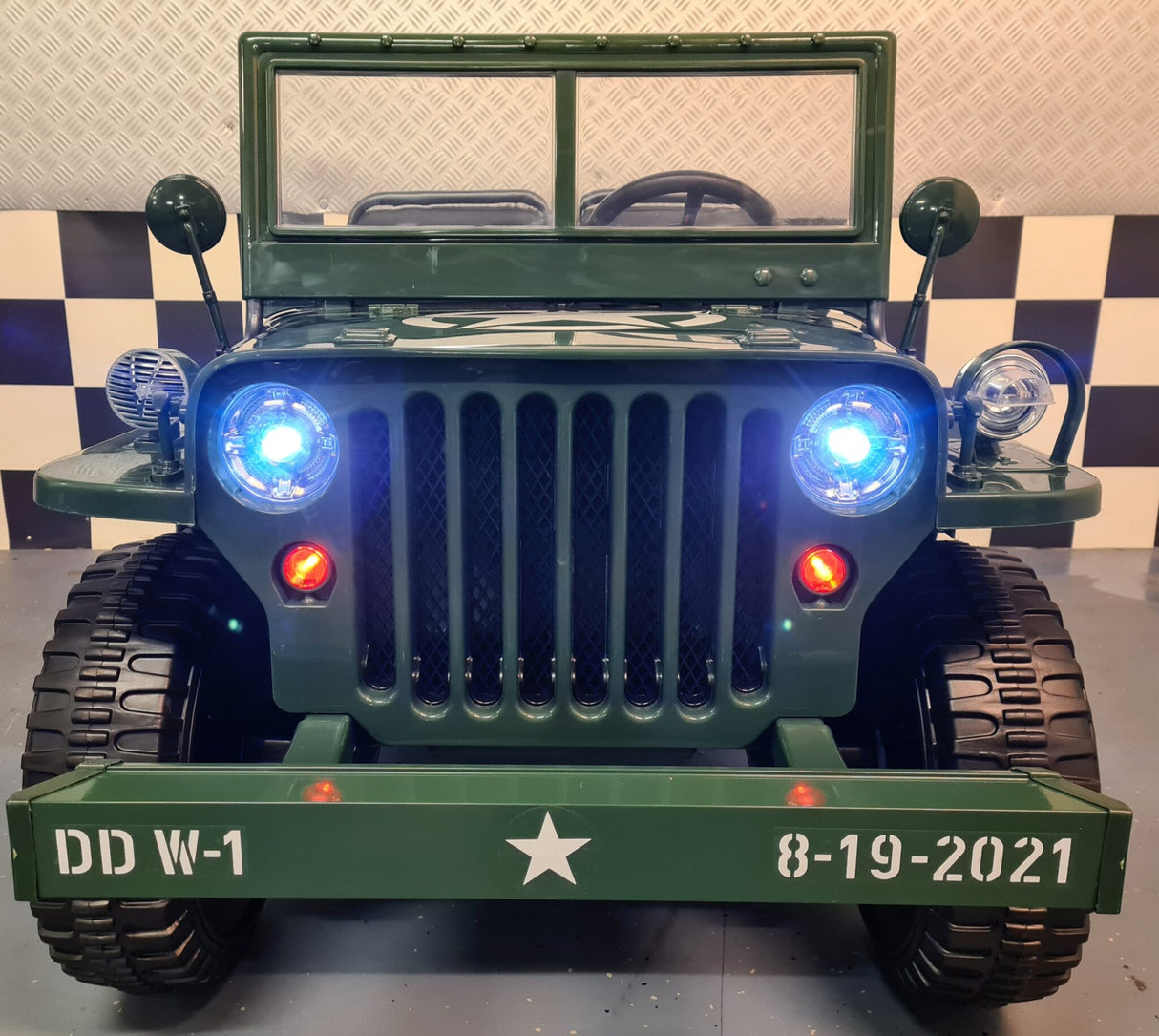 Electric children's jeep Willy's 24 volts with remote control