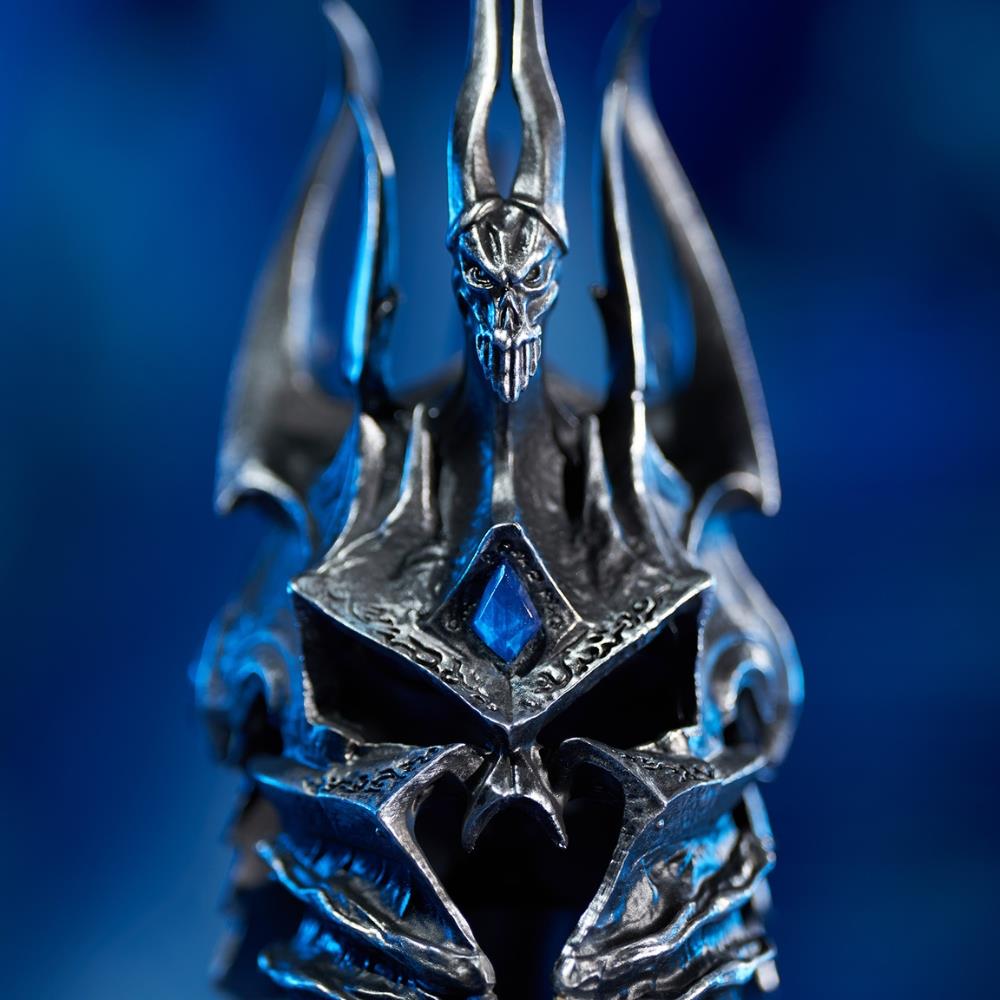 Blizzard World of Warcraft - Helm of Domination Collector's Edition Replica