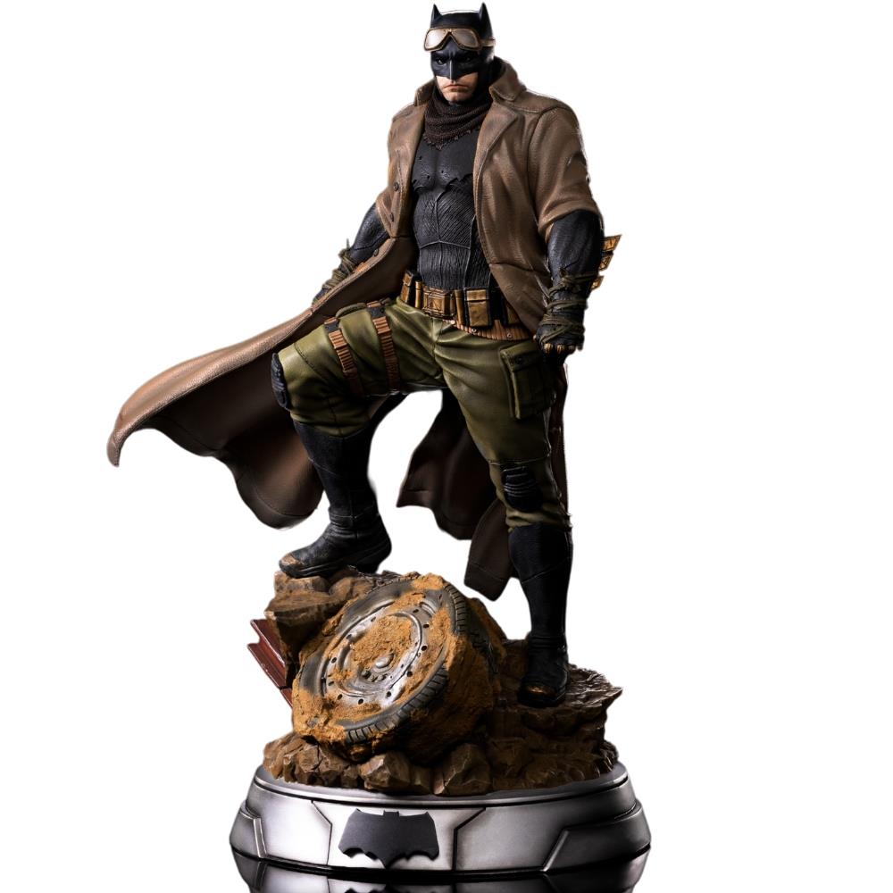 Iron Studios Zack Snyder's Justice League - Batman Knightmare Statue Legacy Replica 1/4