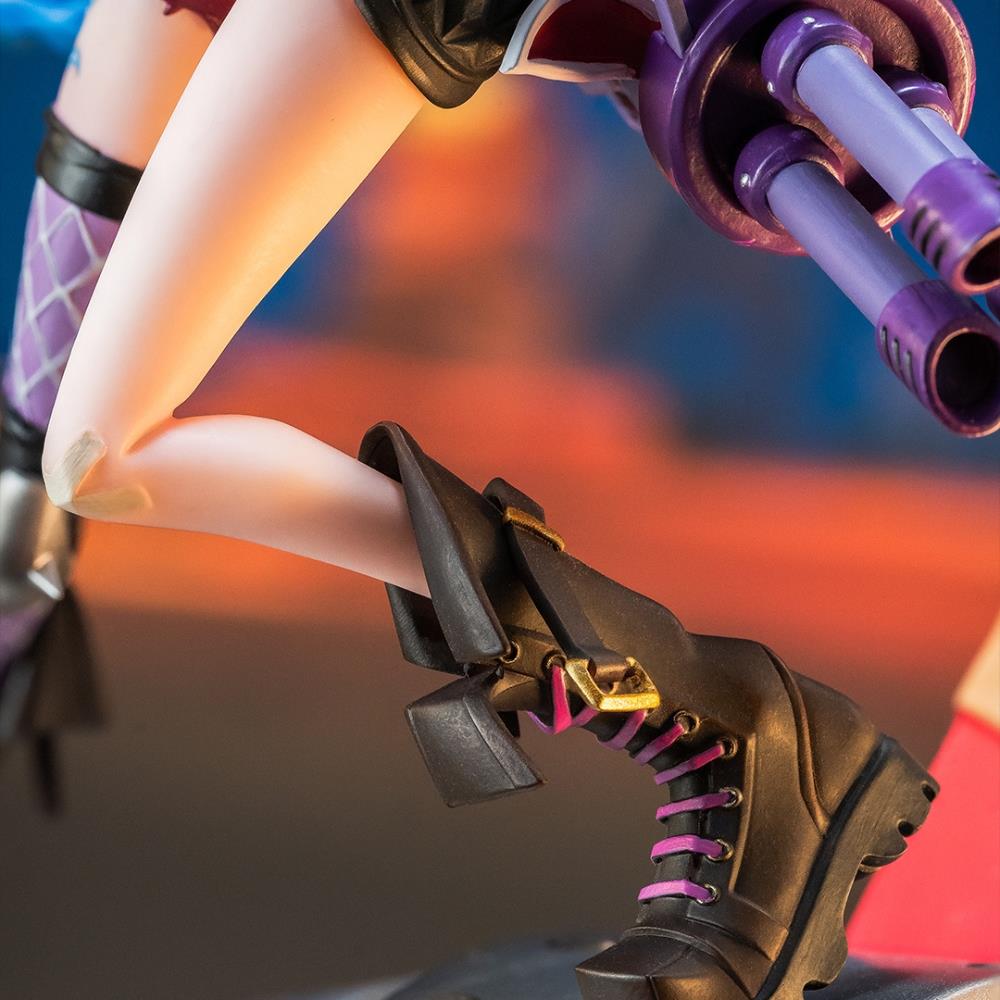 PureArts 2XKO : Jinx & Warwick 1/10 Scale Diorama