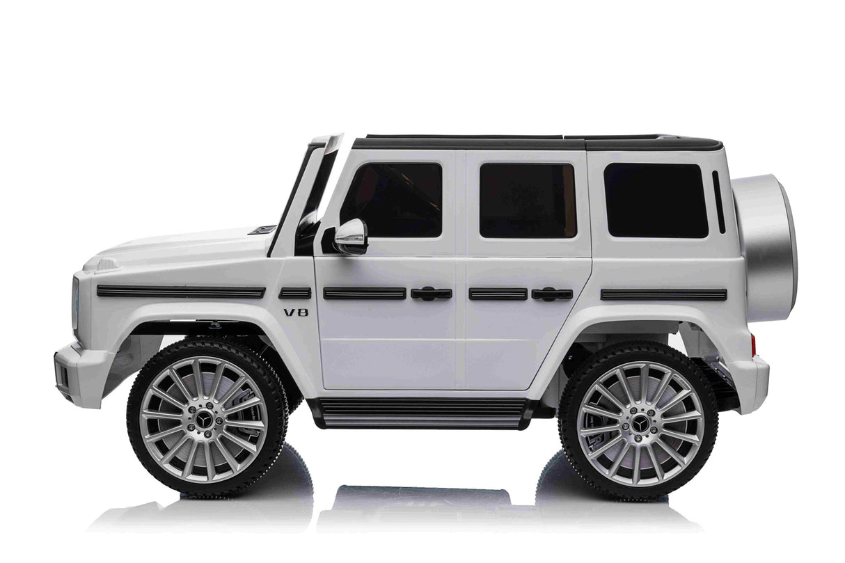 Battery children's car Mercedes G500 white 12 volts