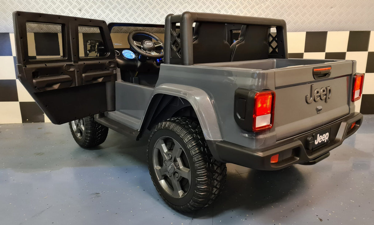 2 person children's jeep Jeep Gladiator 12volt with remote control