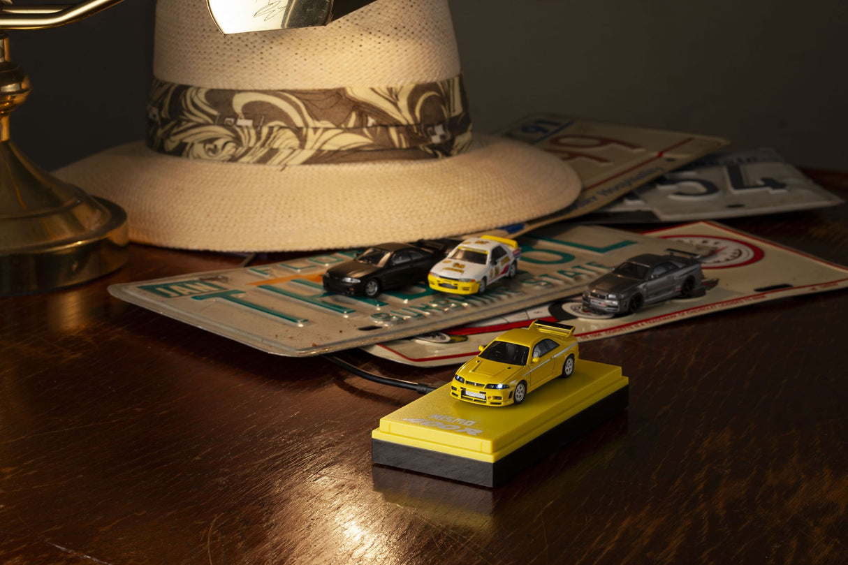 KYOSHO DIE CAST KS07128LY - Kyosho MOTN Led System 1:64 Nismo 400R Yellow