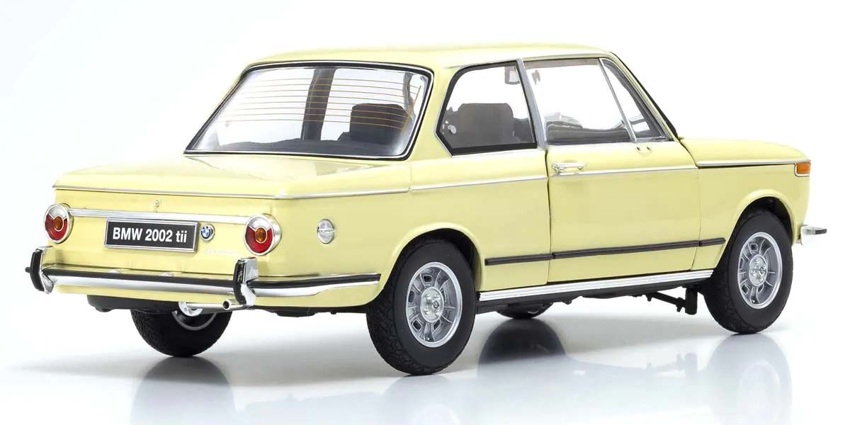 KYOSHO DIE CAST KS08543ML - Kyosho 1:18 BMW 2002 Tii 1972 Cream