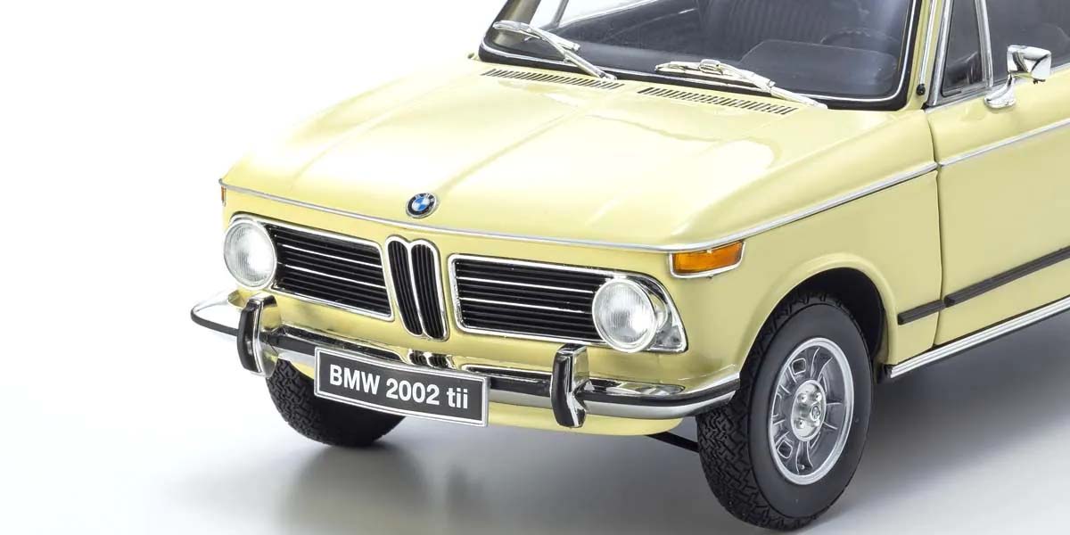 KYOSHO DIE CAST KS08543ML - Kyosho 1:18 BMW 2002 Tii 1972 Cream